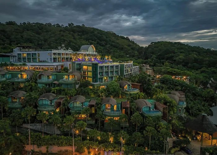 Crest Resort & Pool Villas - Sha Extra Plus